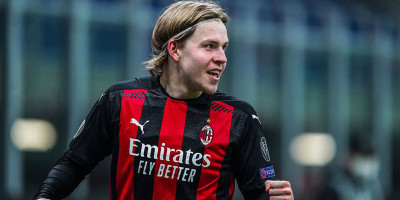 Jens Petter Hauge Jadi Ricardo Kaka Baru? thumbnail